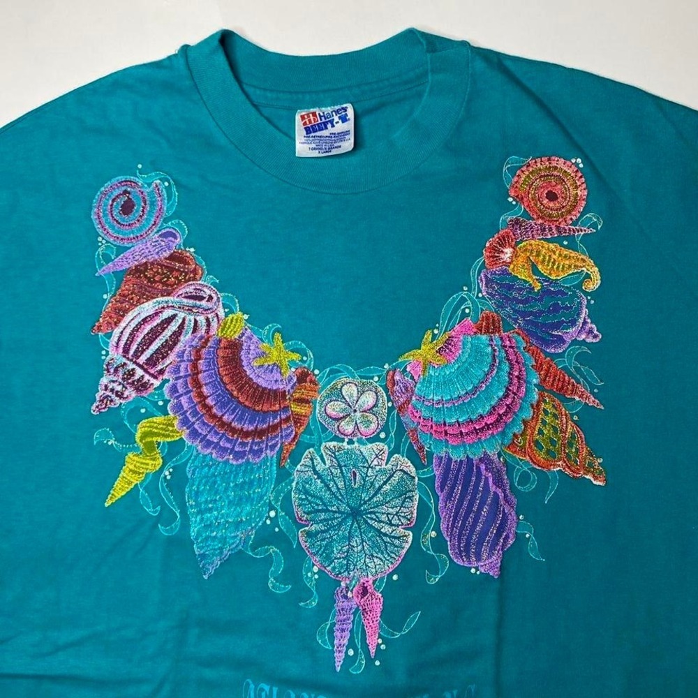 Vintage 90s seashell fish x Atlantic Beach North Carolina shirt